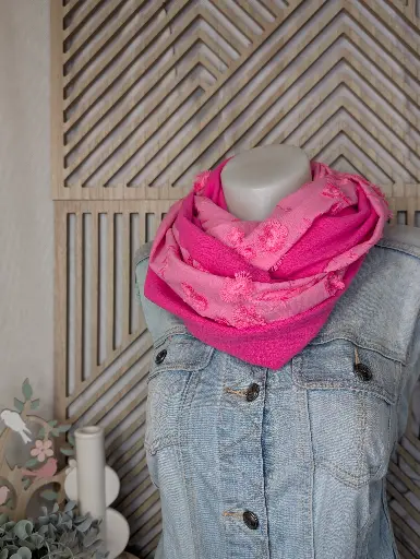 Double-tour rose fluo (fleurs relief)