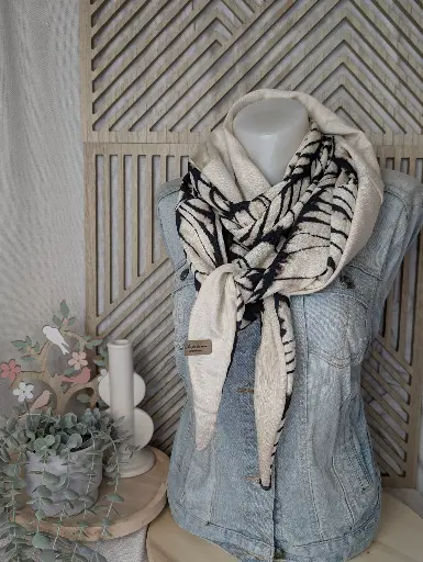 Petit effet lin noir beige (imitation aile papillon)